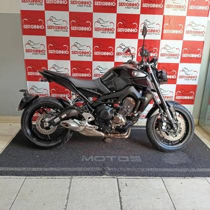 YAMAHA MT-09 
